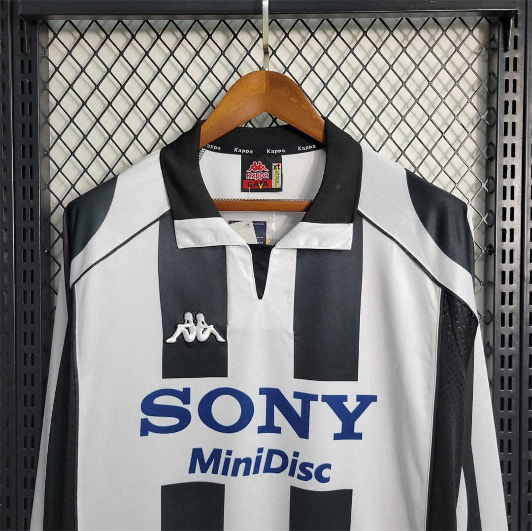 Juventus 1998/99 Home Shirt