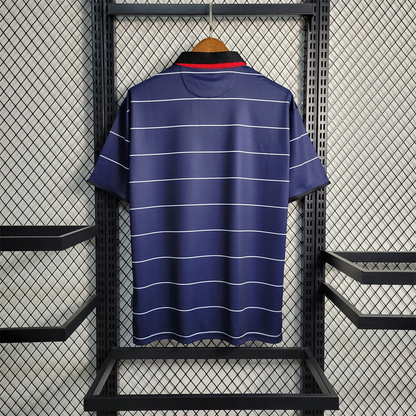 Manchester United 1999/00 Away Shirt