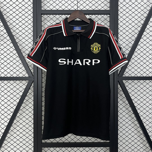 Manchester United 1998/1999 Alternative Shirt