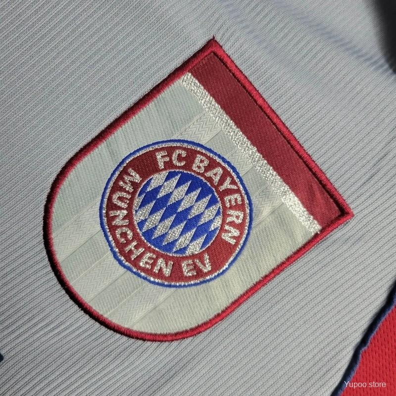 Bayern Munich 1999/00 Away Shirt